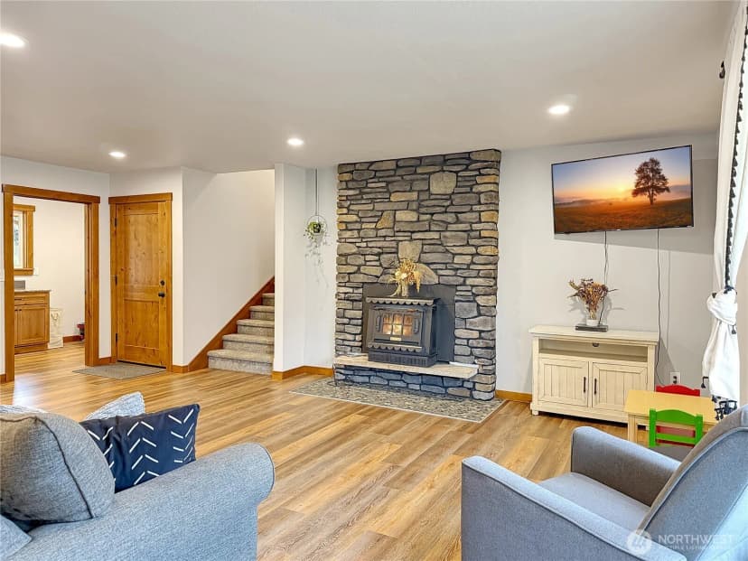 Property photo for 161 Lund Road, Cosmopolis photo 13