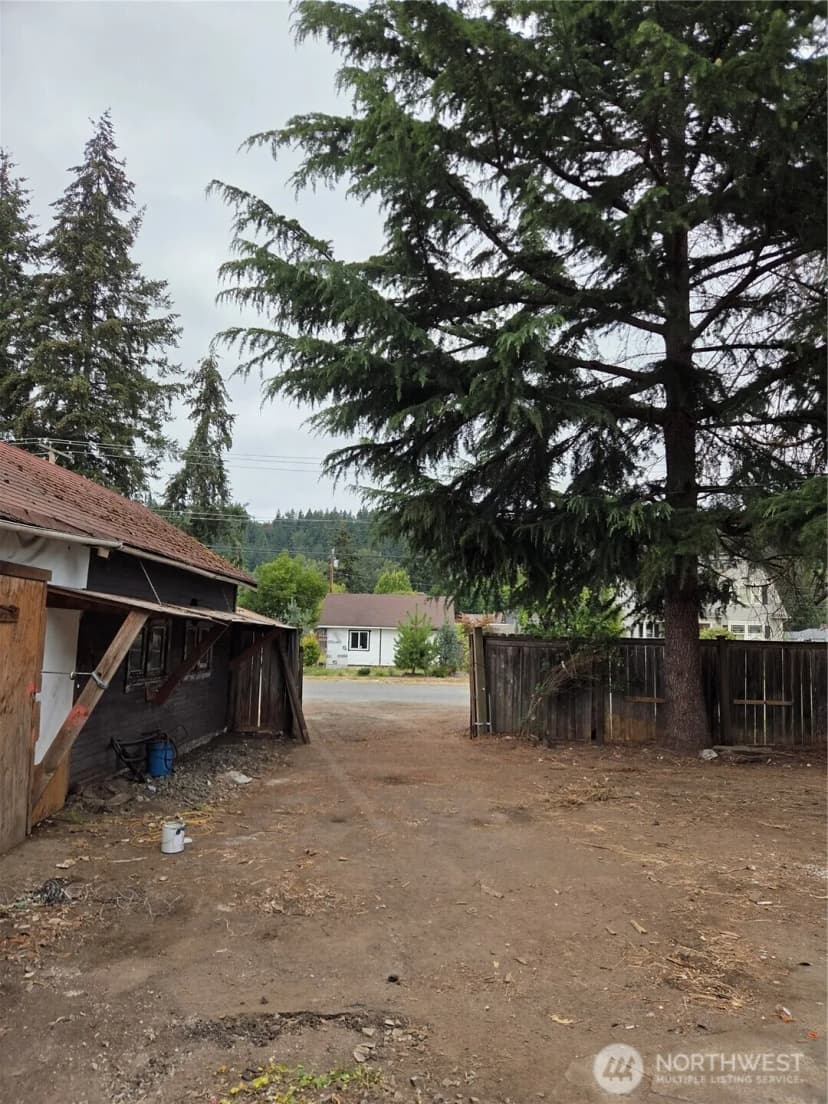 Property photo for 111 Calistoga Street E, Orting photo 7