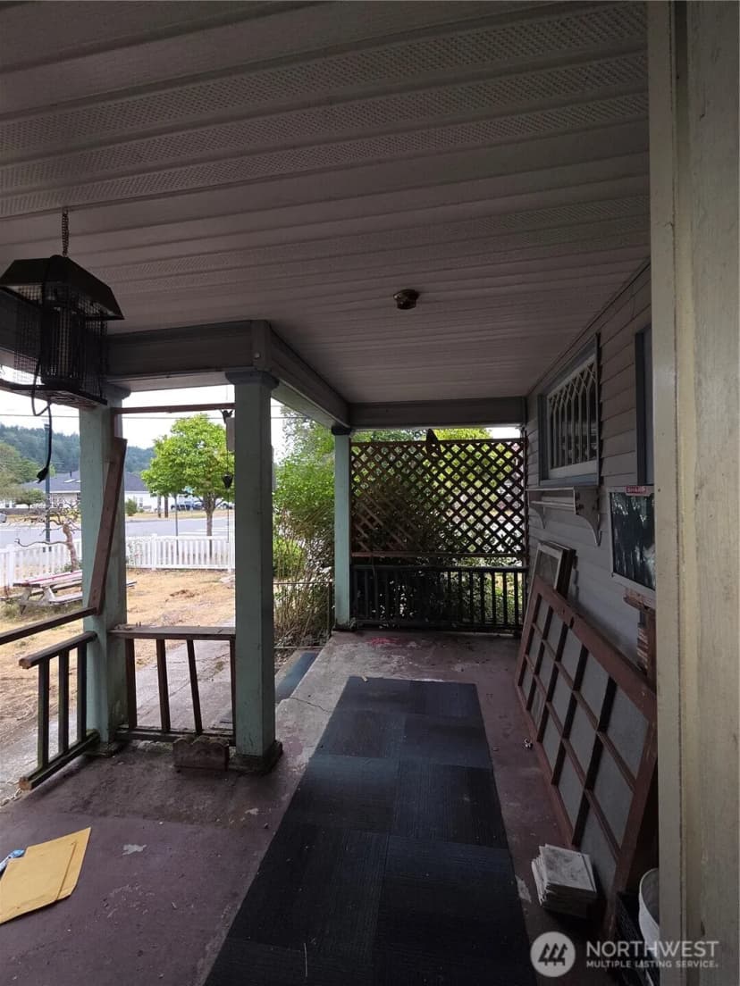 Property photo for 111 Calistoga Street E, Orting photo 32