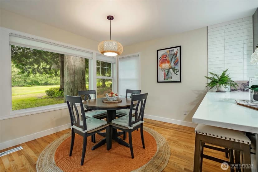 Property photo for 9048 Gleneagle Drive, Blaine photo 16