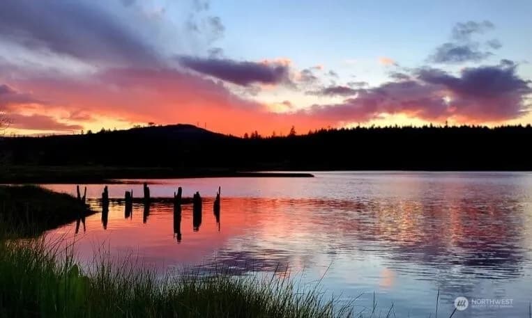 Property photo for 611 Se Kamilche Point Road, Shelton