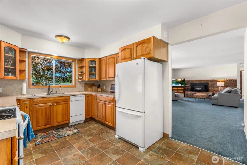 Property photo for 611 Se Kamilche Point Road, Shelton photo 10