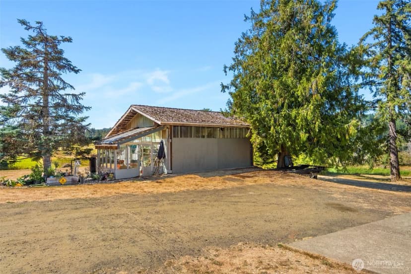 Property photo for 611 Se Kamilche Point Road, Shelton photo 29