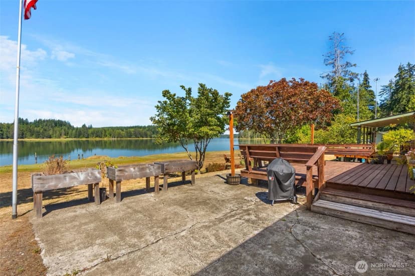 Property photo for 611 Se Kamilche Point Road, Shelton photo 23
