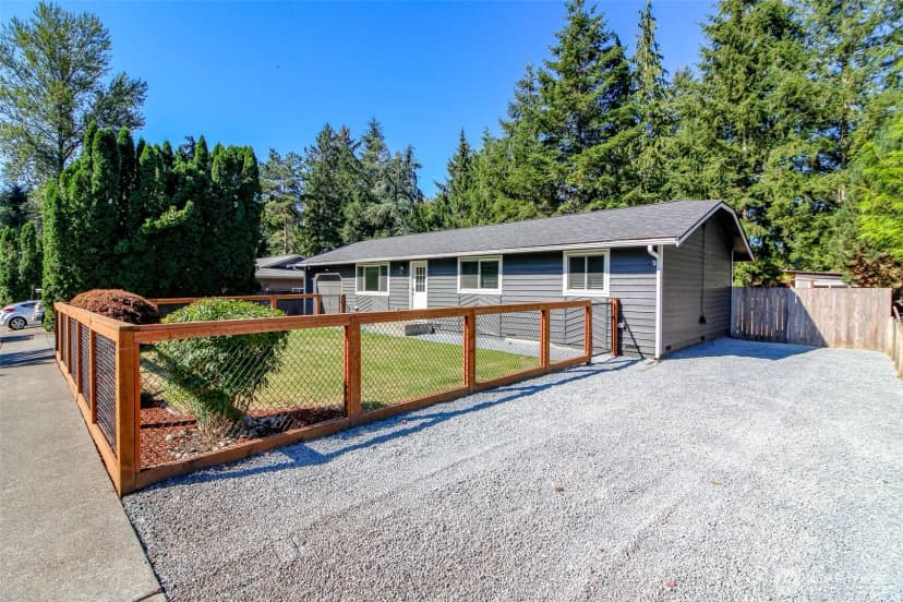 Property photo for 24410 Terrace Pl, Black Diamond photo 4