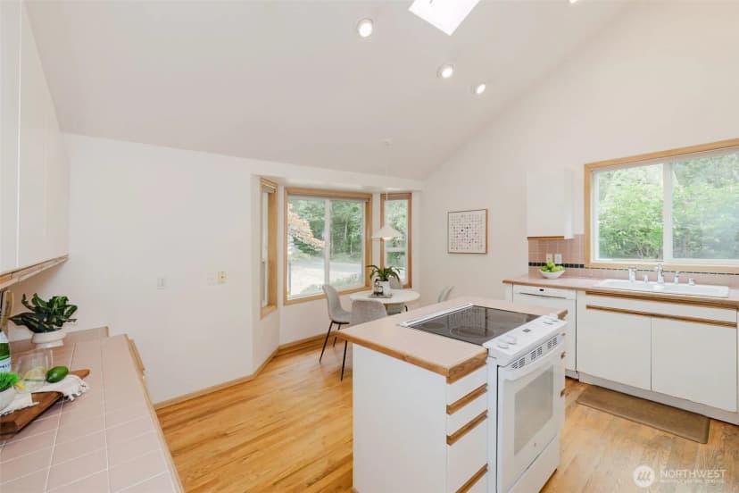 Property photo for 7063 E Owl Ridge Lane, Port Orchard photo 17