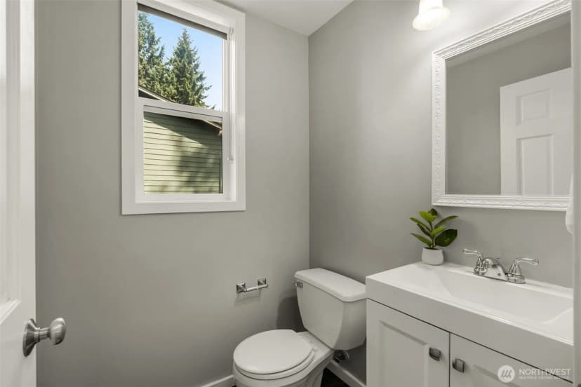 Property photo for 15009 Westminster Way N, Seattle photo 20
