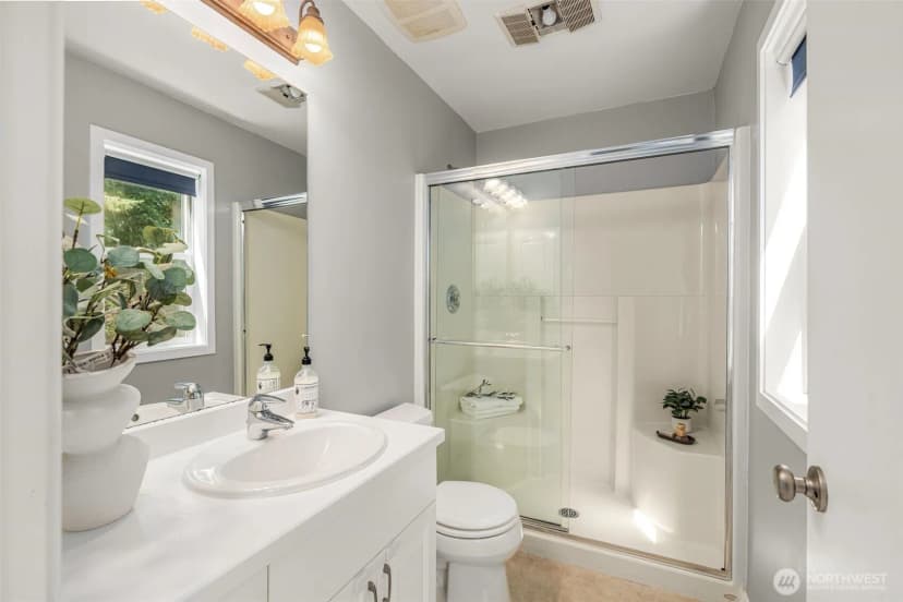 Property photo for 15009 Westminster Way N, Seattle photo 18
