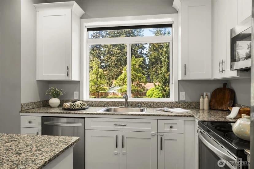 Property photo for 15009 Westminster Way N, Seattle photo 14