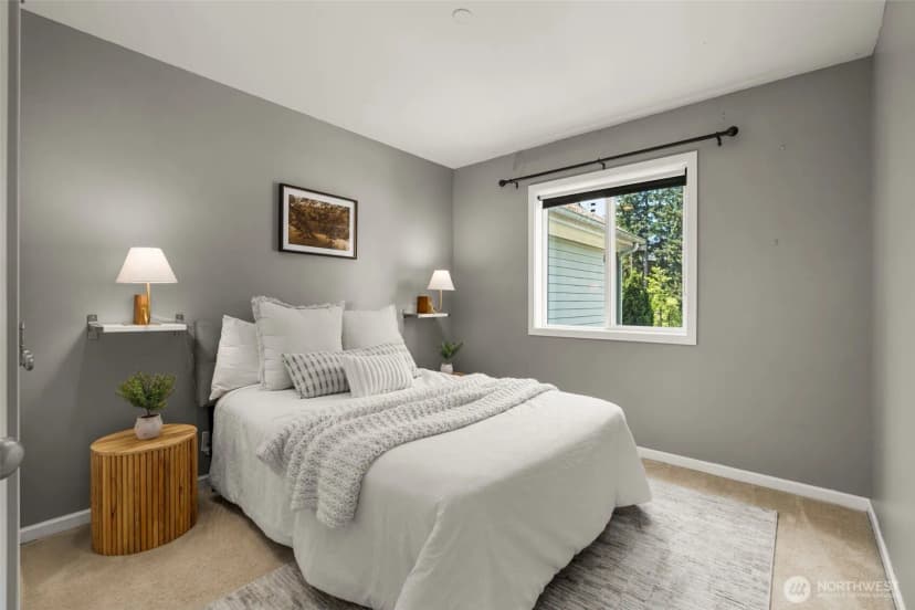 Property photo for 15009 Westminster Way N, Seattle photo 8