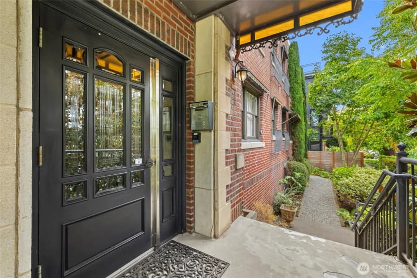 Property photo for 2634 Franklin Avenue E #202, Seattle photo 26