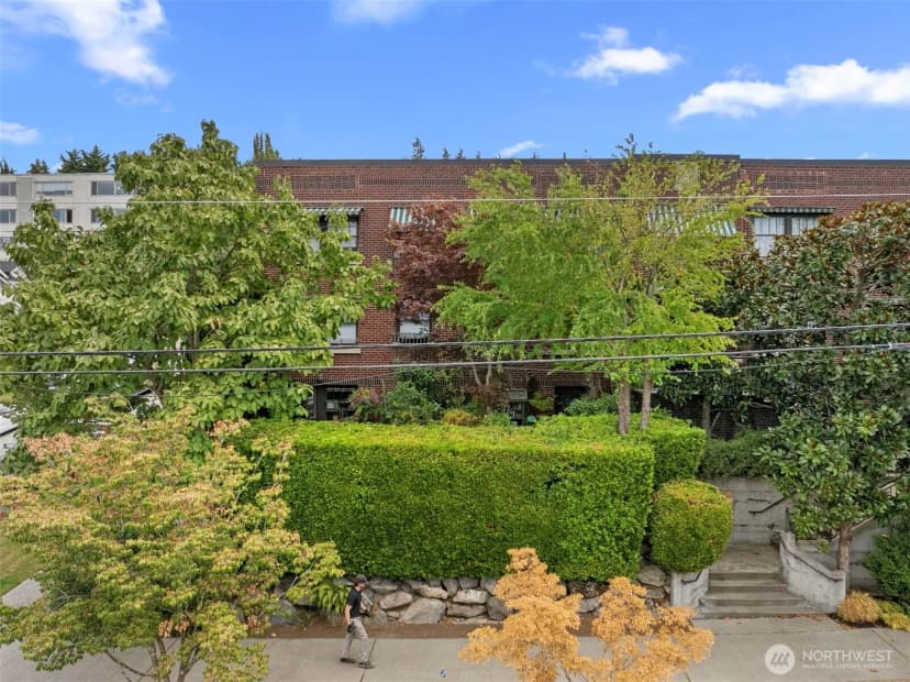 Property photo for 2634 Franklin Avenue E #202, Seattle photo 29