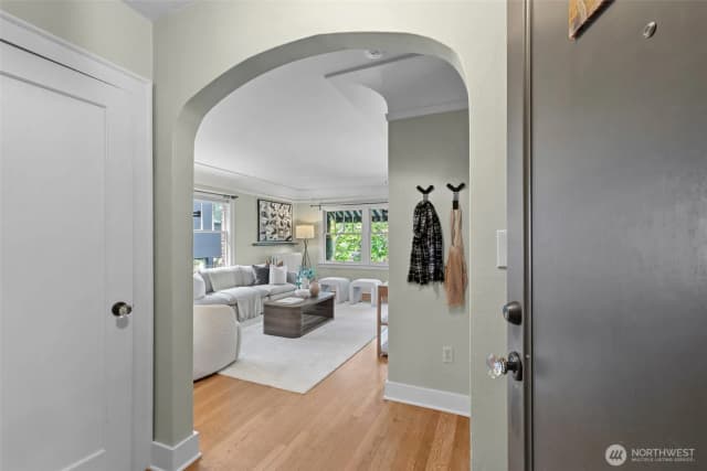 Property photo for 2634 Franklin Avenue E #202, Seattle photo 3