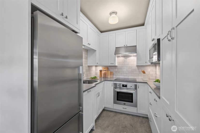 Property photo for 2634 Franklin Avenue E #202, Seattle photo 21
