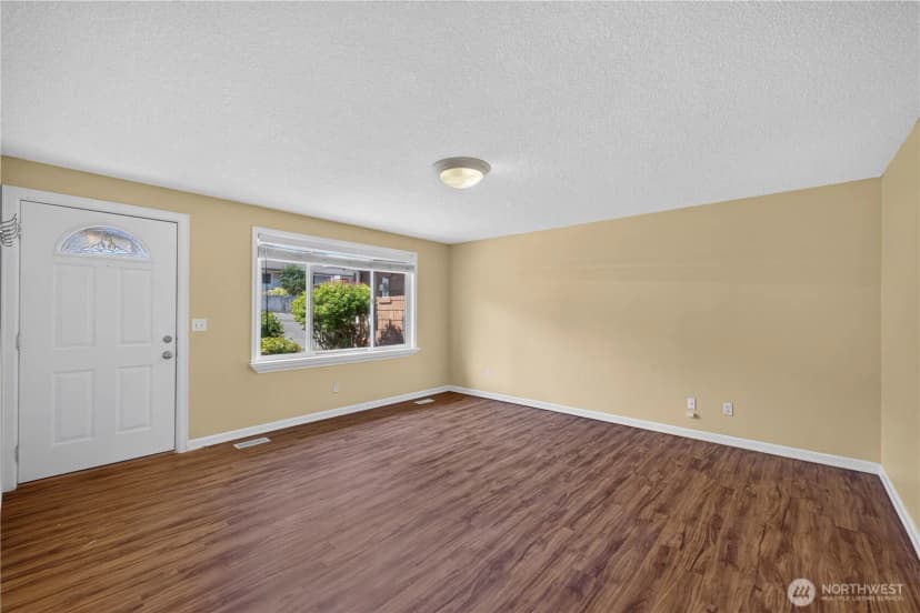 Property photo for 7825 Highland Drive, Everett photo 8