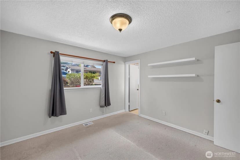 Property photo for 7825 Highland Drive, Everett photo 25