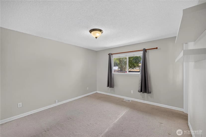 Property photo for 7825 Highland Drive, Everett photo 22