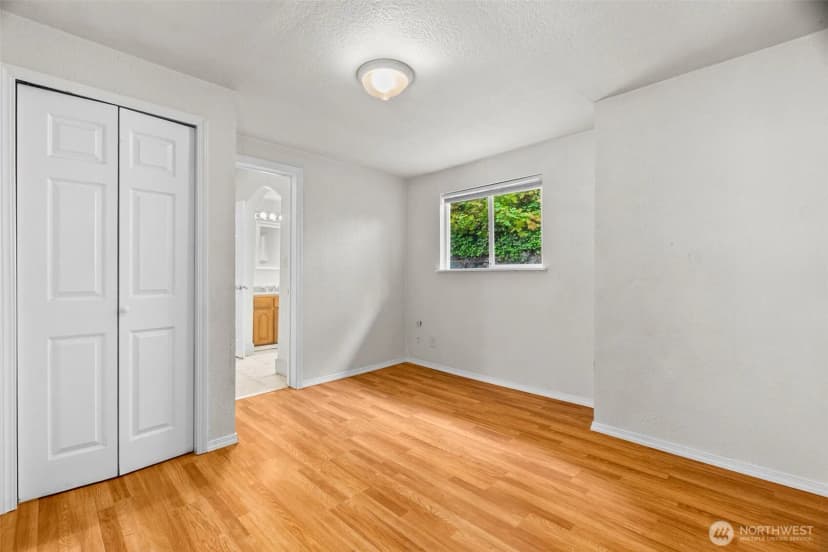 Property photo for 101 2nd Avenue Nw, Olympia photo 16