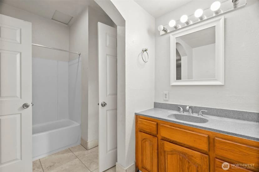 Property photo for 101 2nd Avenue Nw, Olympia photo 14