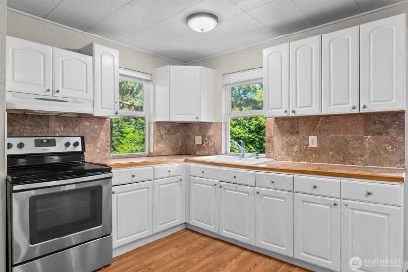 Property photo for 101 2nd Avenue Nw, Olympia photo 20