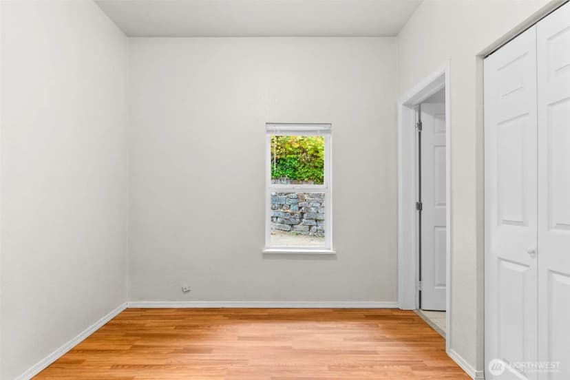 Property photo for 101 2nd Avenue Nw, Olympia photo 11