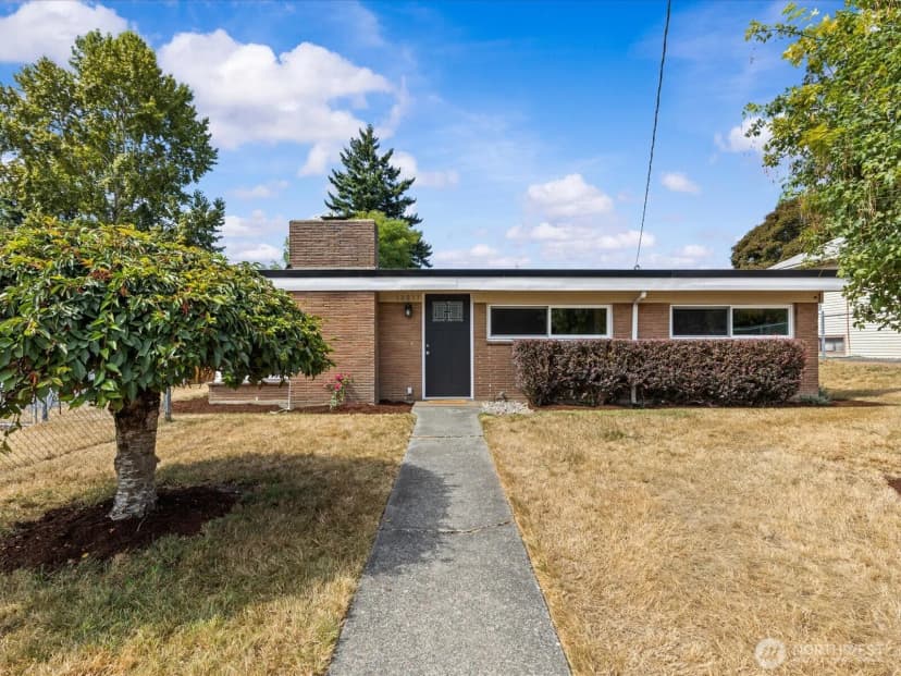 Property photo for 10833 11th Avenue Sw, Seattle photo 31