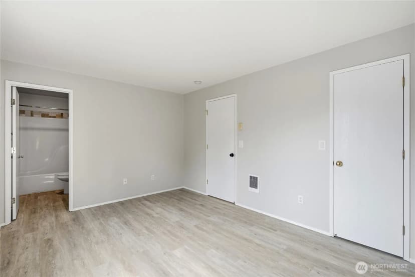 Property photo for 21675 Se 267th Street, Maple Valley photo 17