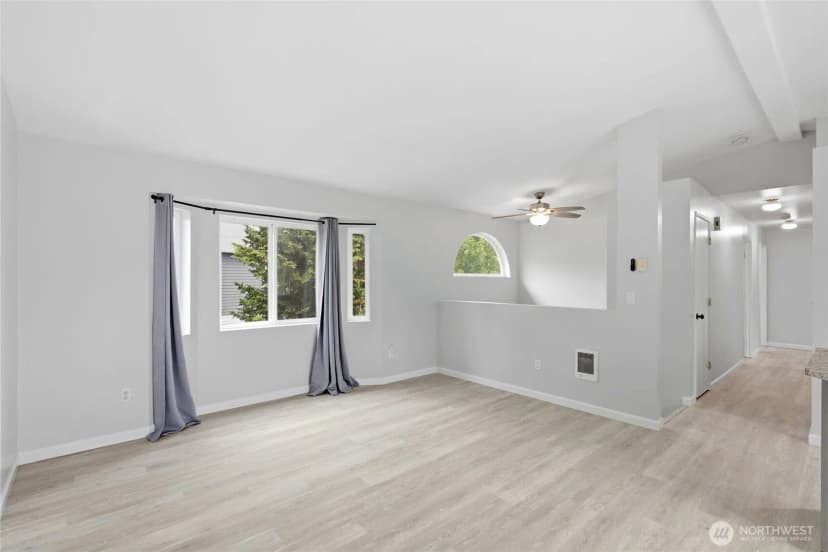 Property photo for 21675 Se 267th Street, Maple Valley photo 5