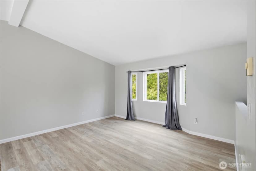 Property photo for 21675 Se 267th Street, Maple Valley photo 4