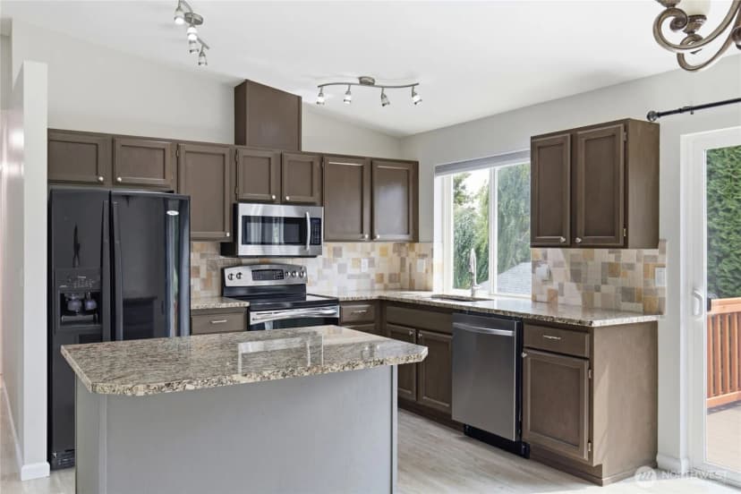 Property photo for 21675 Se 267th Street, Maple Valley photo 7