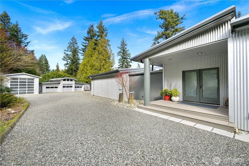 Property photo for 2500 Lake Whatcom Boulevard, Bellingham photo 10