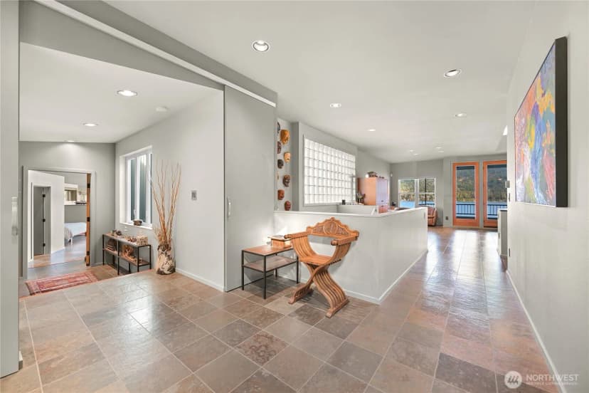 Property photo for 2500 Lake Whatcom Boulevard, Bellingham photo 14