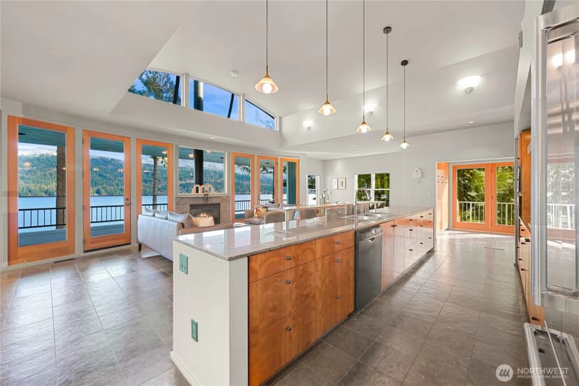 Property photo for 2500 Lake Whatcom Boulevard, Bellingham photo 17