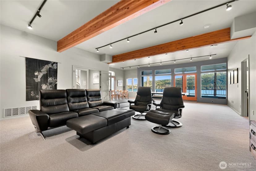 Property photo for 2500 Lake Whatcom Boulevard, Bellingham photo 31