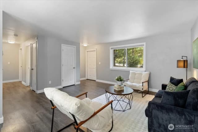 Property photo for 13290 Nw Holly Road, Bremerton photo 3