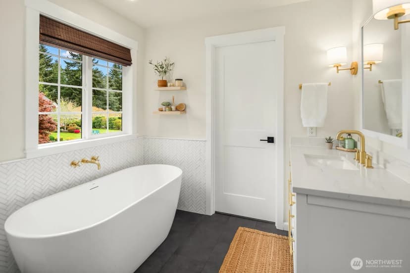 Property photo for 3819 204th Avenue Ne, Sammamish photo 22