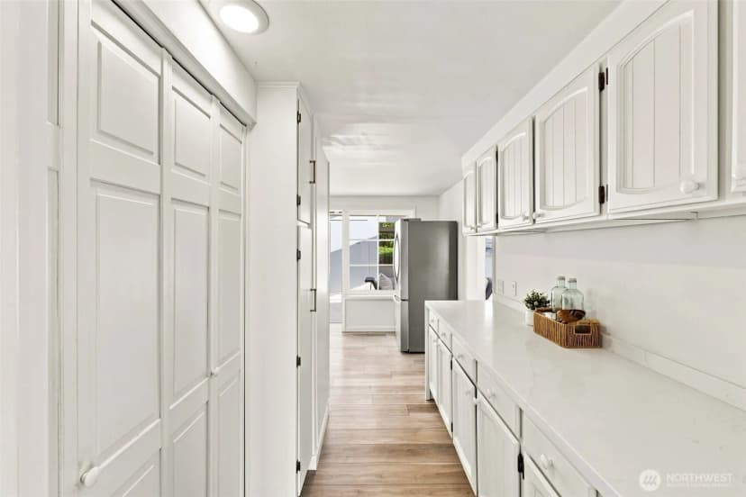 Property photo for 9810 Vineyard Crest, Bellevue photo 11