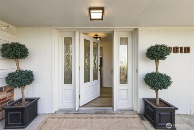 Property photo for 9810 Vineyard Crest, Bellevue photo 3