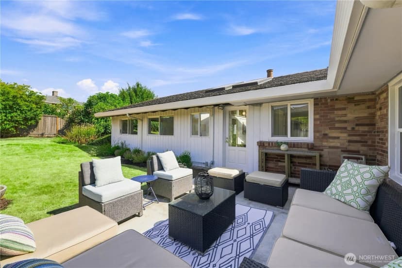 Property photo for 9810 Vineyard Crest, Bellevue photo 28