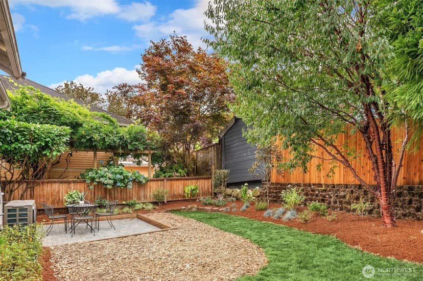 Property photo for 4663 1st Avenue Ne, Seattle photo 27
