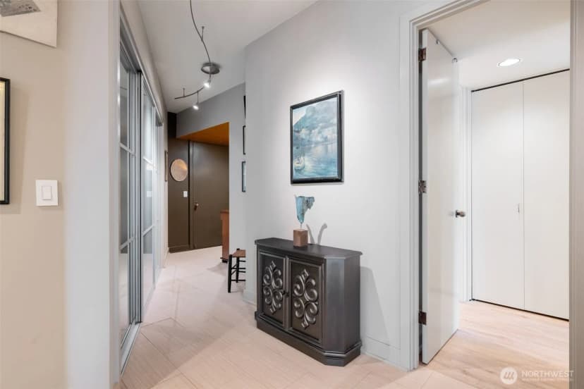 Property photo for 98 Union Street #909, Seattle photo 12