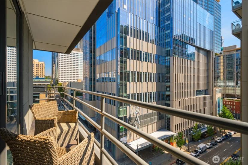 Property photo for 98 Union Street #909, Seattle photo 6