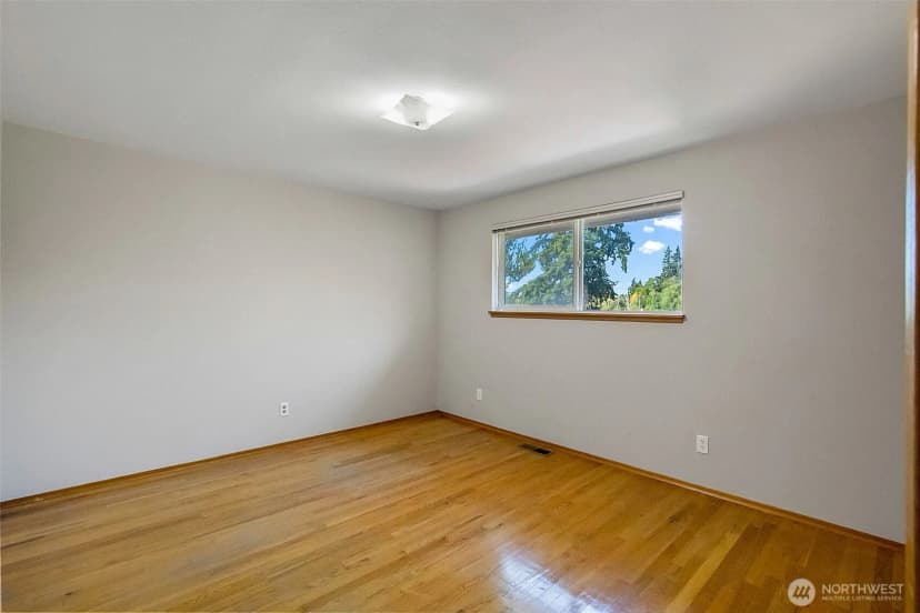 Property photo for 19827 11th Avenue Nw, Shoreline photo 18
