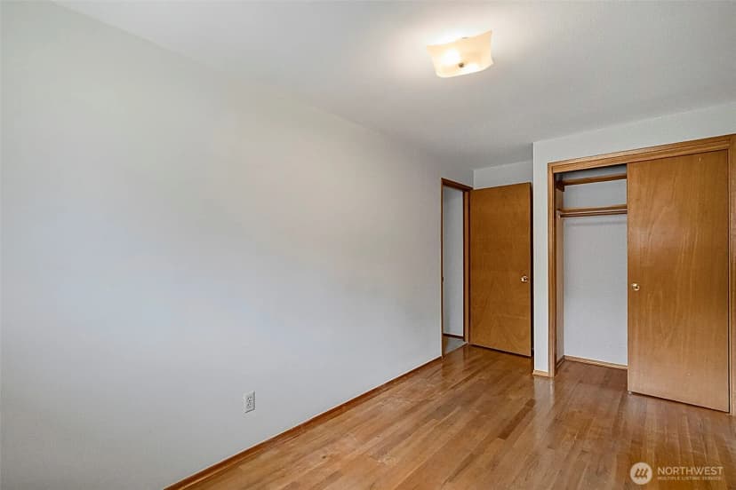 Property photo for 19827 11th Avenue Nw, Shoreline photo 16