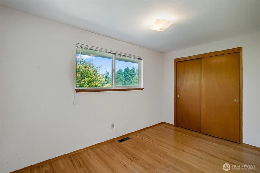 Property photo for 19827 11th Avenue Nw, Shoreline photo 17
