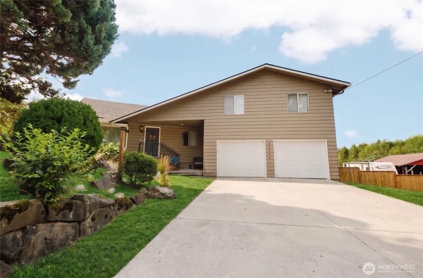Property photo for 38908 Ne Amboy Road, Yacolt