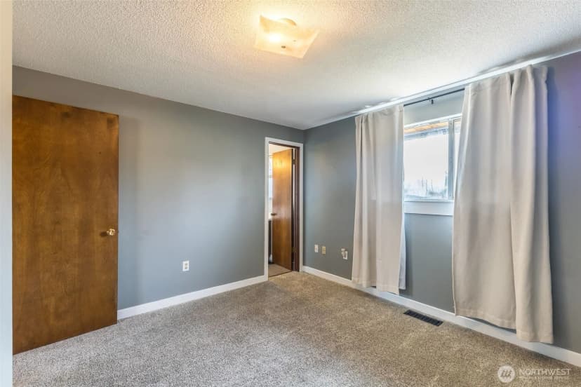 Property photo for 26217 Se 426th St, Enumclaw photo 13