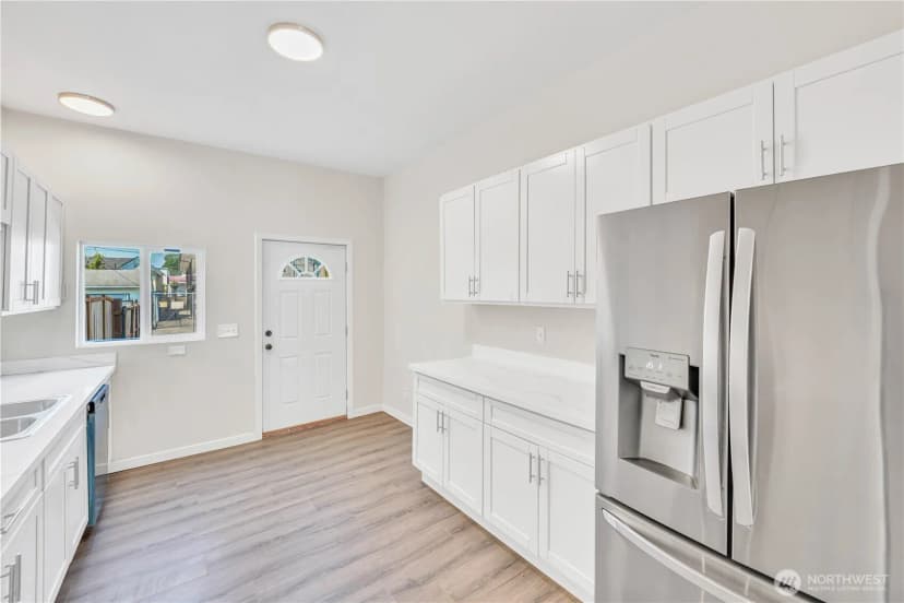 Property photo for 1408 S J St, Tacoma photo 11