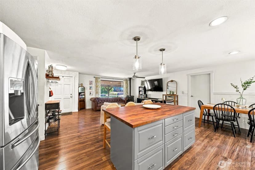 Property photo for 29412 216th Avenue Se, Black Diamond photo 8