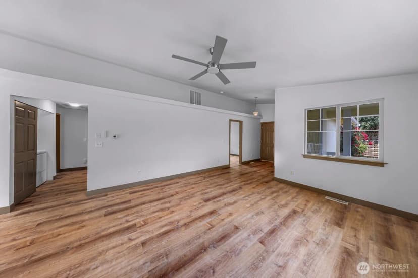 Property photo for 1320 Fruitland Drive, Bellingham photo 7
